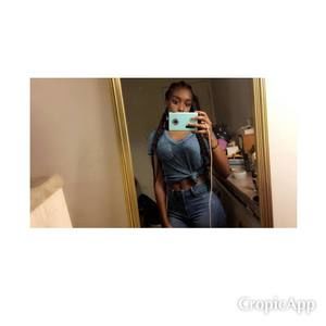 Meet your Posher, Lydia